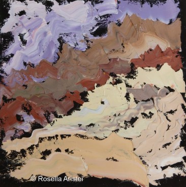 CULLA D’ OMBRA
Sospesa l’anima mia sul picco pungente della sua paura dolce scivola tra le calde onde delle dune riposa nella culla dell’ombra. Improvvisa i desta al primo tocco del raggio brillante nel caldo dell’immensità dolcemente si perde.